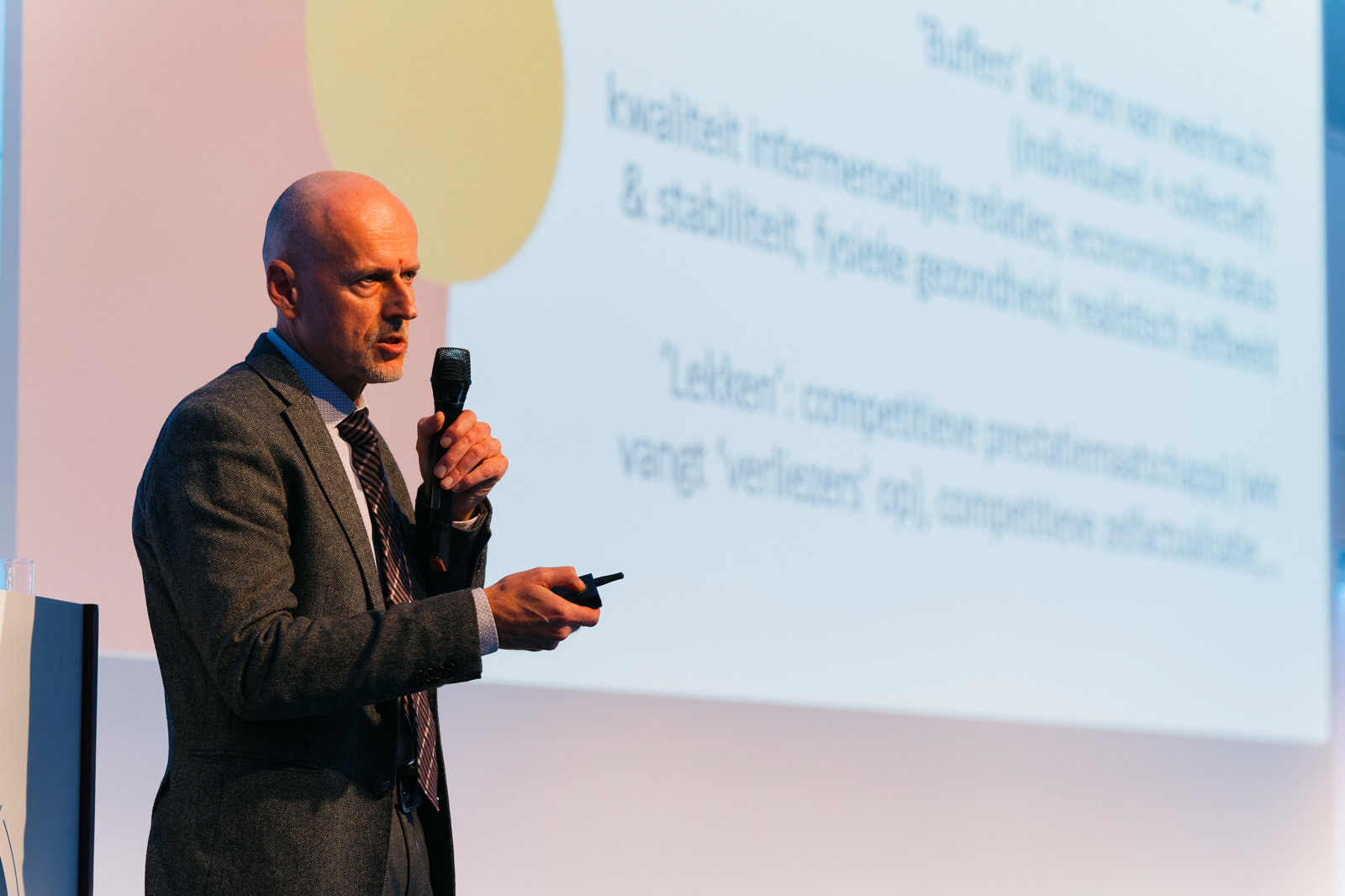 20231205 WARME WILLIAM CONFERENTIE LQ ILLIAS TEIRLINCK 141