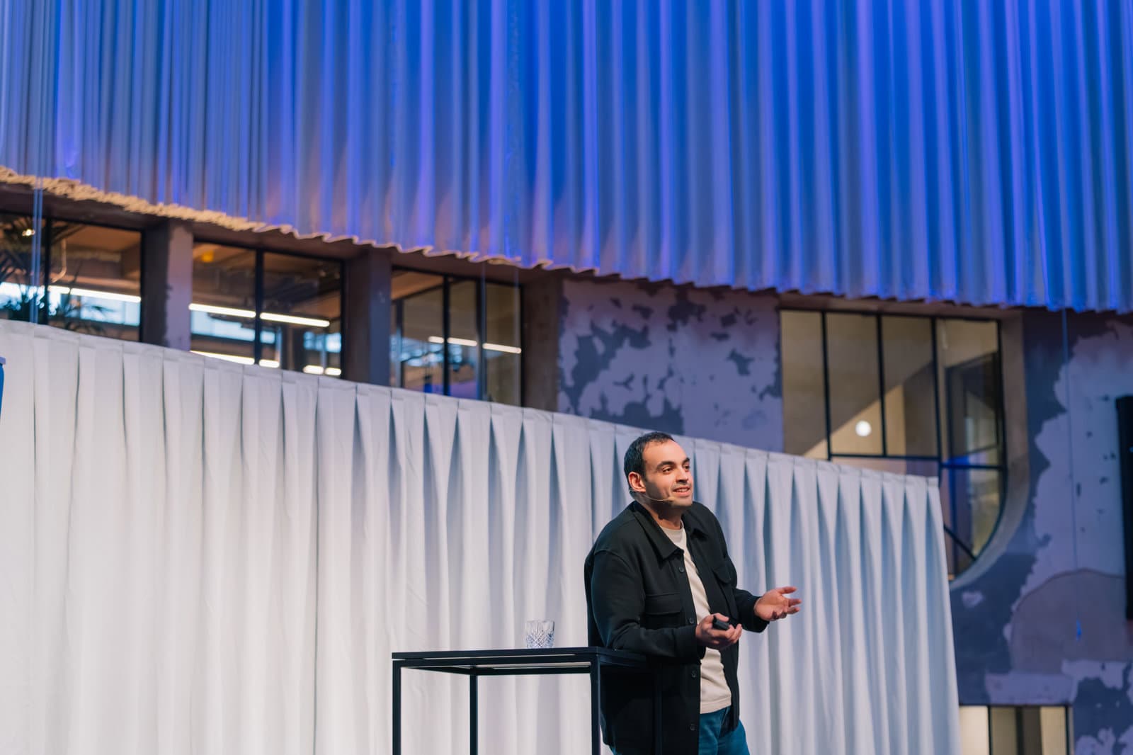 © Illias Teirlinck 20251202 NETWERKDAG WARME SCHOLEN WINTERCIRCUS 2025 HQ 6320