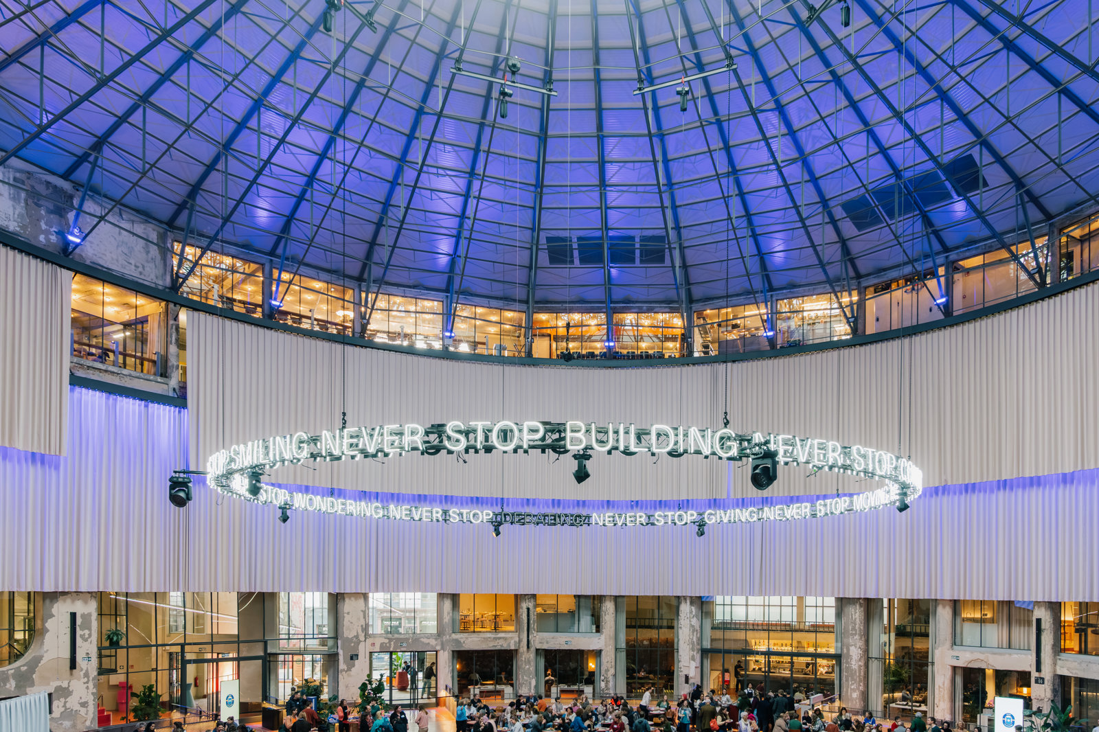 © Illias Teirlinck 20251202 NETWERKDAG WARME SCHOLEN WINTERCIRCUS 2025 HQ 0595